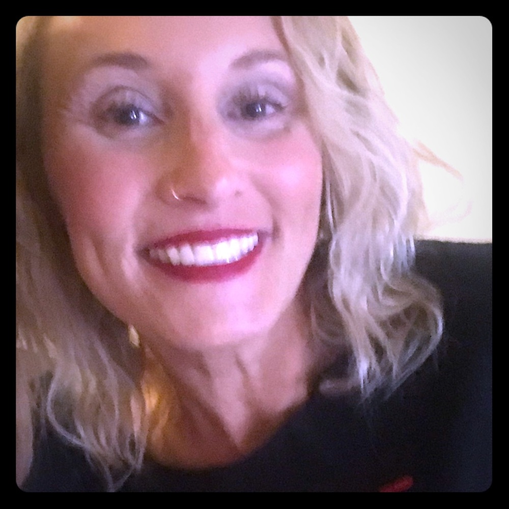 Meet your Posher, Lisa